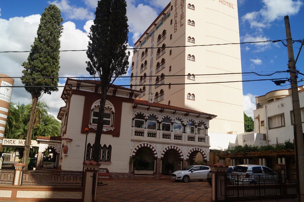 Tamareiras Park Hotel Uberaba Buitenkant foto